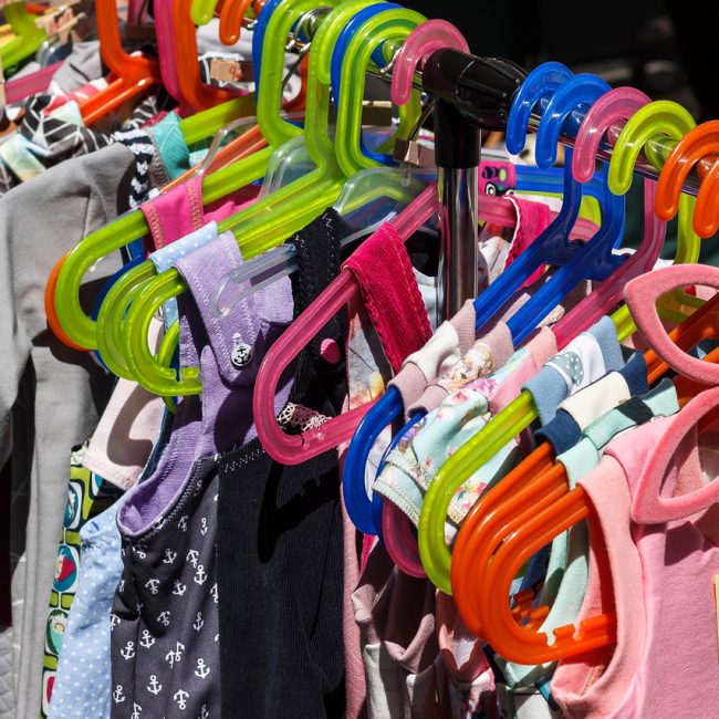 Frauenkleider Tauschmarkt