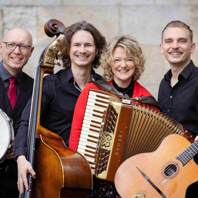 Orchestra Mondo. Tango meets Gypsy